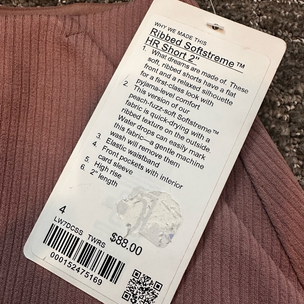 NWT Lululemon Ribbed Softstreme High-Rise Short 2" TWRS SZ 4